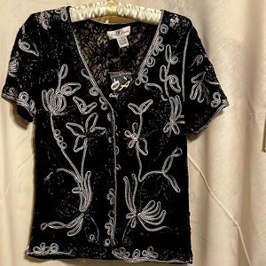 Black and silver lace blouse. Short sleeves size medium
